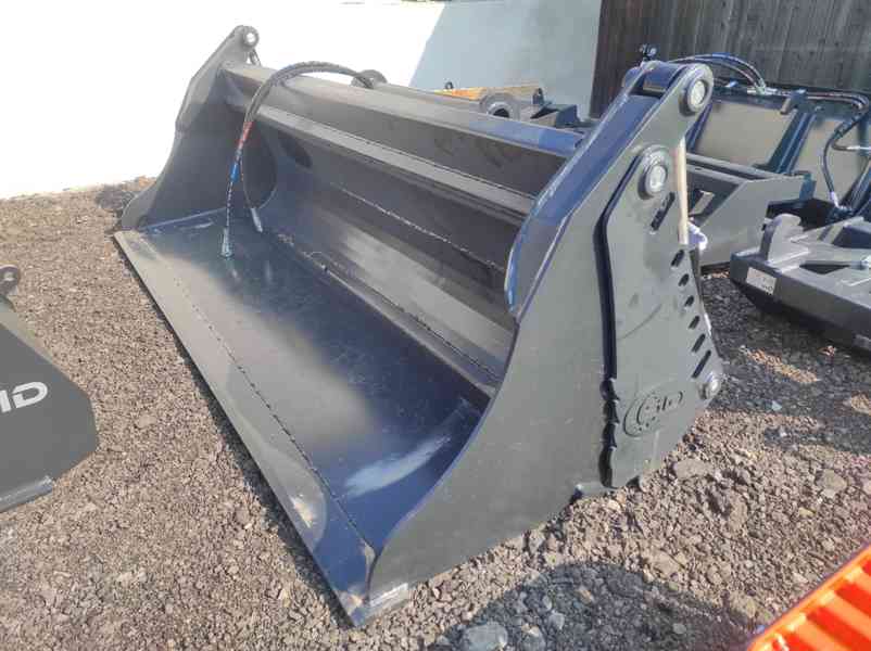 Lžíce klapačka 4v1 Manitou - foto 2