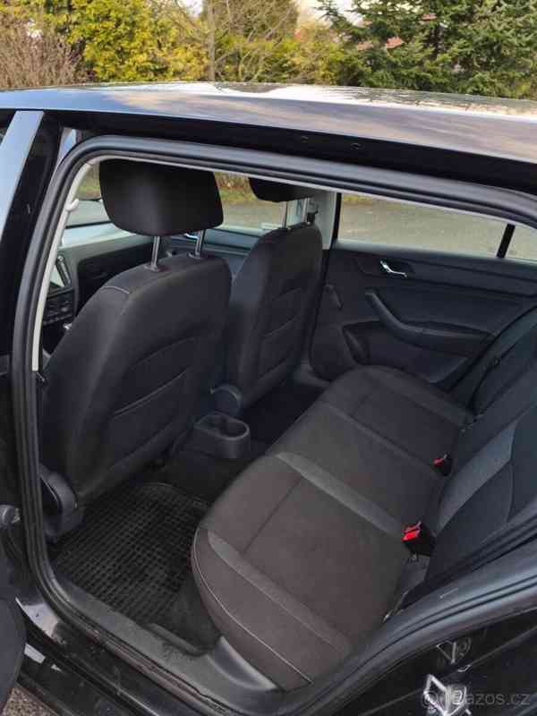 Škoda Rapid 1,6 - foto 14