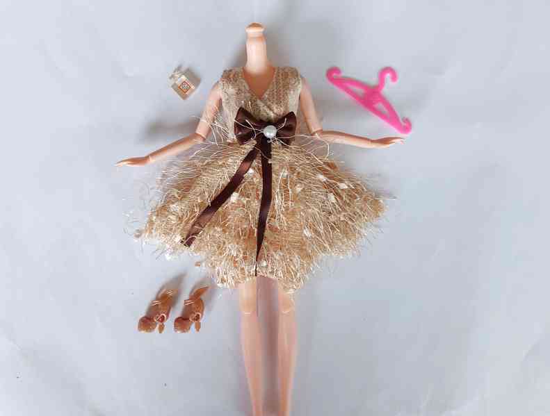 NOVÉ! Set pro panenku Barbie, šaty + boty + parfém + ramínko
