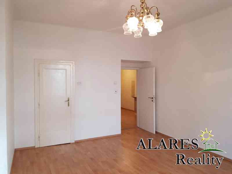 Byt 2+kk 55m2, ul.Přístavní, Praha 7-Holešovice - foto 4