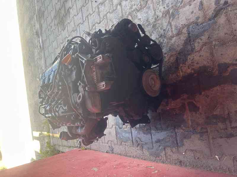 Motor 2,2DCI 66KW G9T F7 Movano master komplet - foto 2