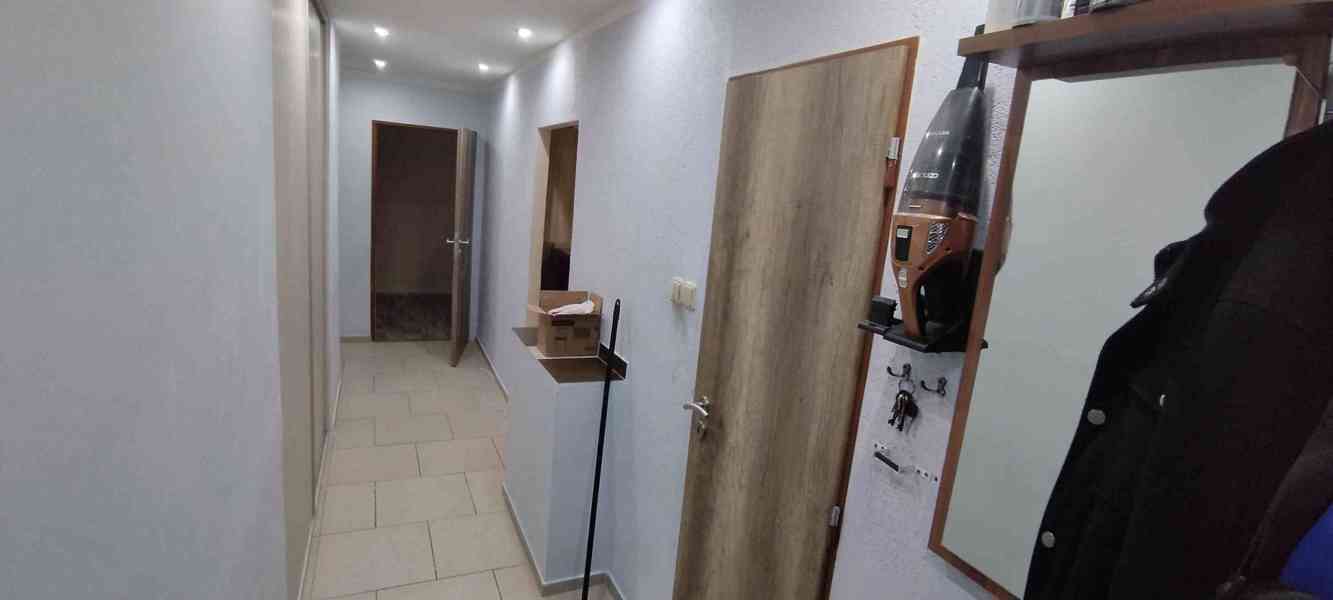 Byt 3+KK po rekonstrukci v Ostravě-Porubě na prodej - foto 7