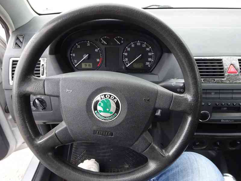 Škoda Fabia 1.9 SDI Combi r.v.2002 (STK:4/2026) - foto 9