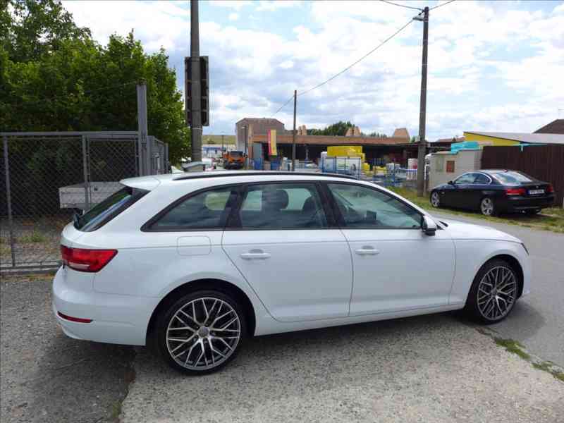 Audi A4 2,0 TDI 140KW, NAVI, VÝHŘEV - foto 4