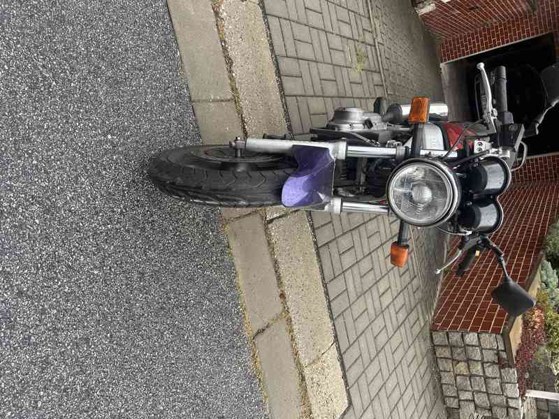 Suzuki GS 500E - foto 5