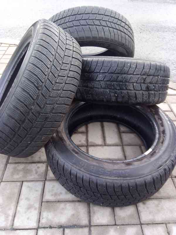 Prodám 4 kusy zimní pneumatiky Barum 205/55 R16 T - foto 5