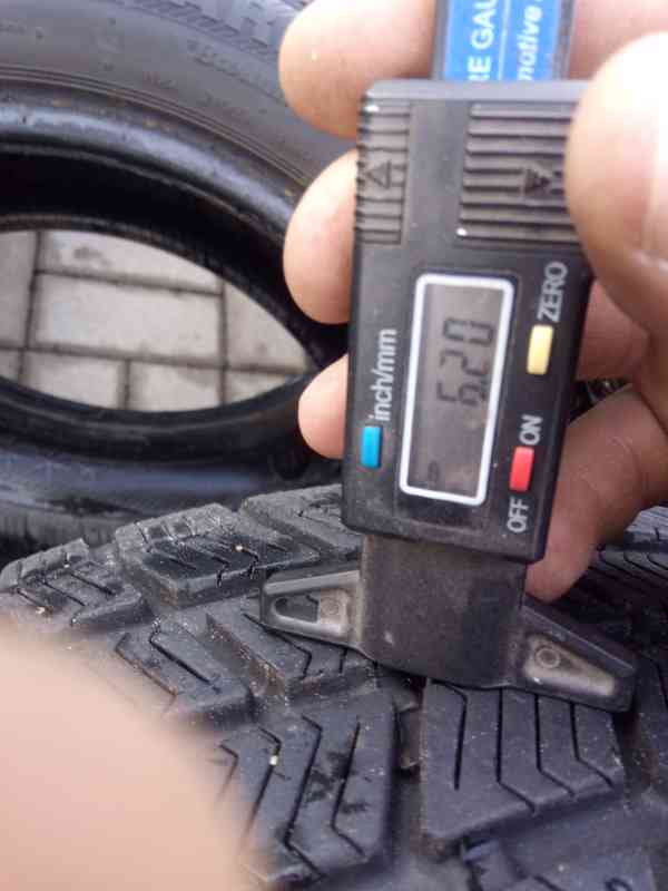Prodám 4 kusy zimní pneumatiky Barum 205/55 R16 T - foto 4