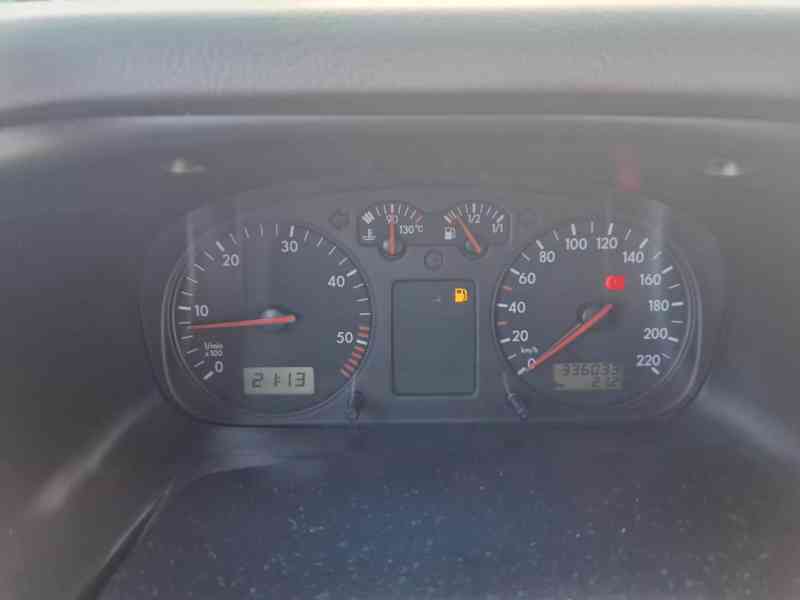 Volkswagen T4 Multivan CAMPER 2.5 TDI 111kW - foto 16
