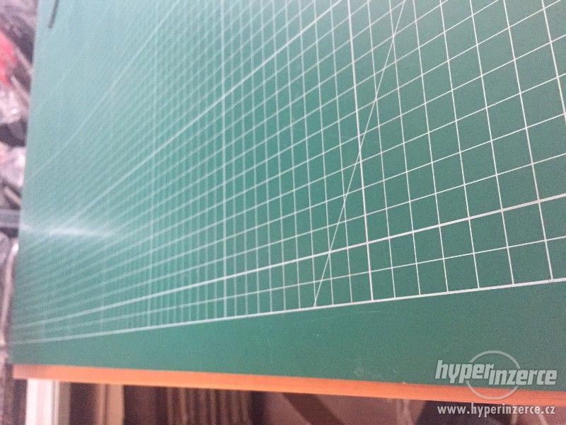 Řezací podložka - foto 1