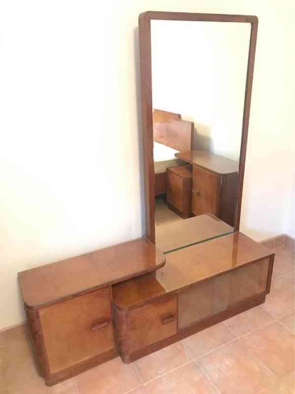 Kompletní starožitná ložnice - foto 2