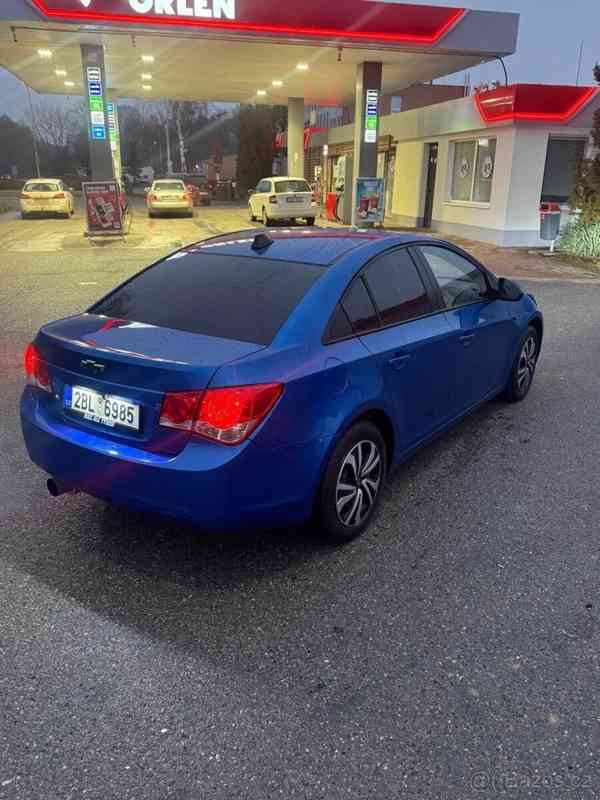Chevrolet Cruze 1,6   2011 91kw - foto 4
