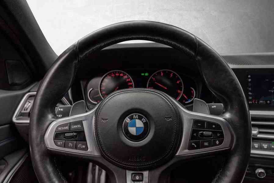  BMW řady 3  - foto 17