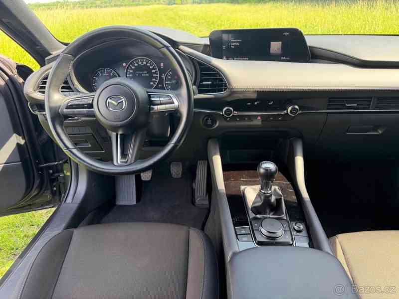 Mazda 3 2,0 - foto 8