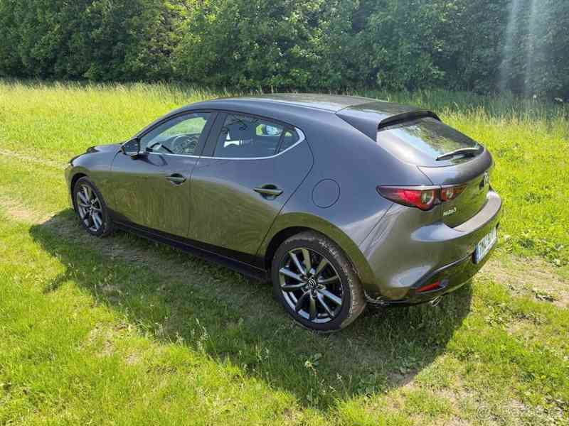 Mazda 3 2,0 - foto 4