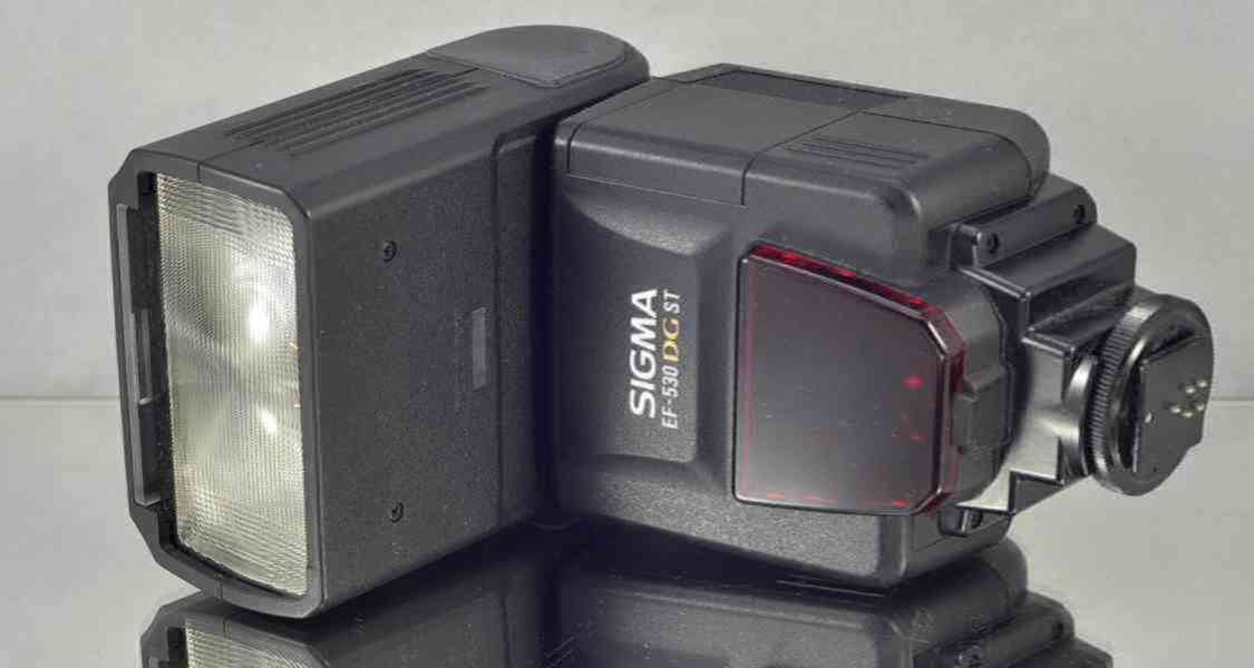 Externí blesk : Sigma EF-530 DG ST *pro Canon*GN: 53 - foto 4