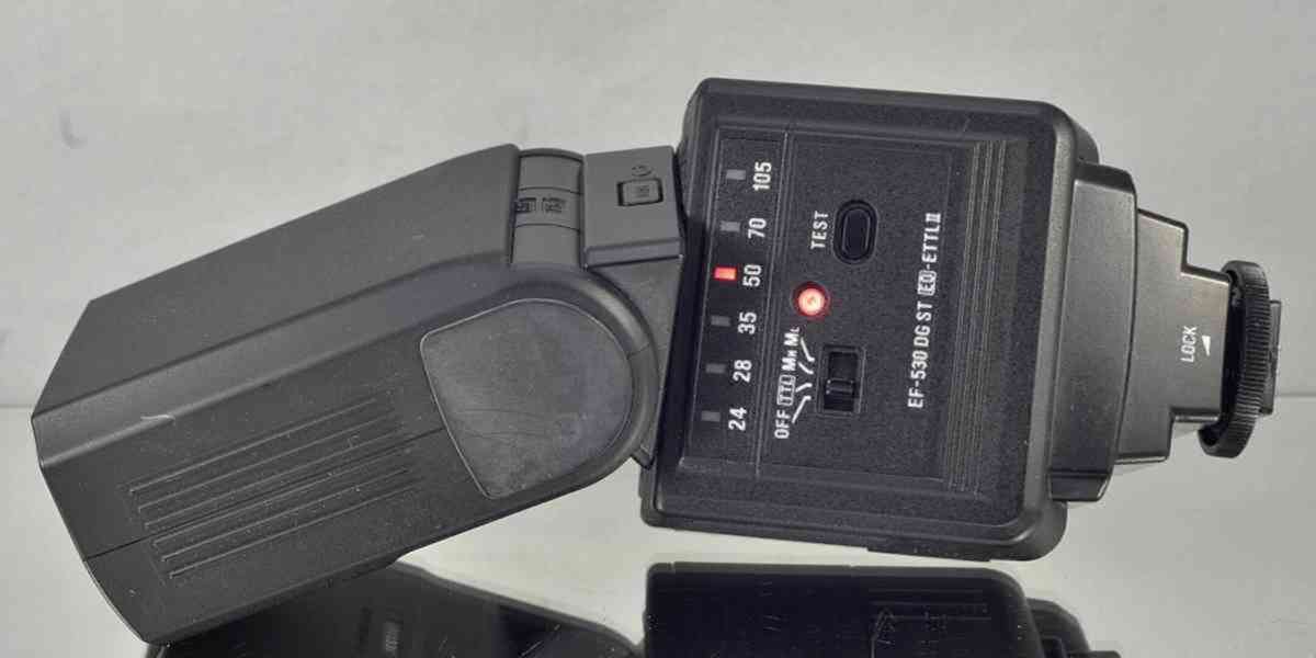 Externí blesk : Sigma EF-530 DG ST *pro Canon*GN: 53 - foto 5