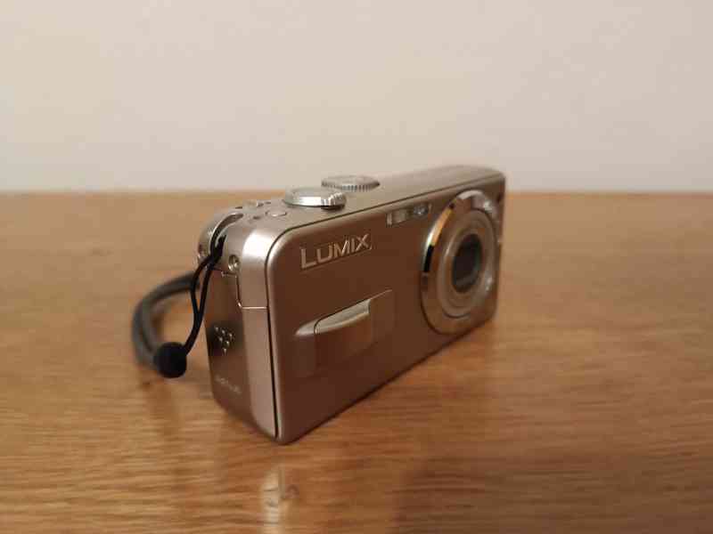 Fotoaparát Panasonic DMC-LS3 - foto 7