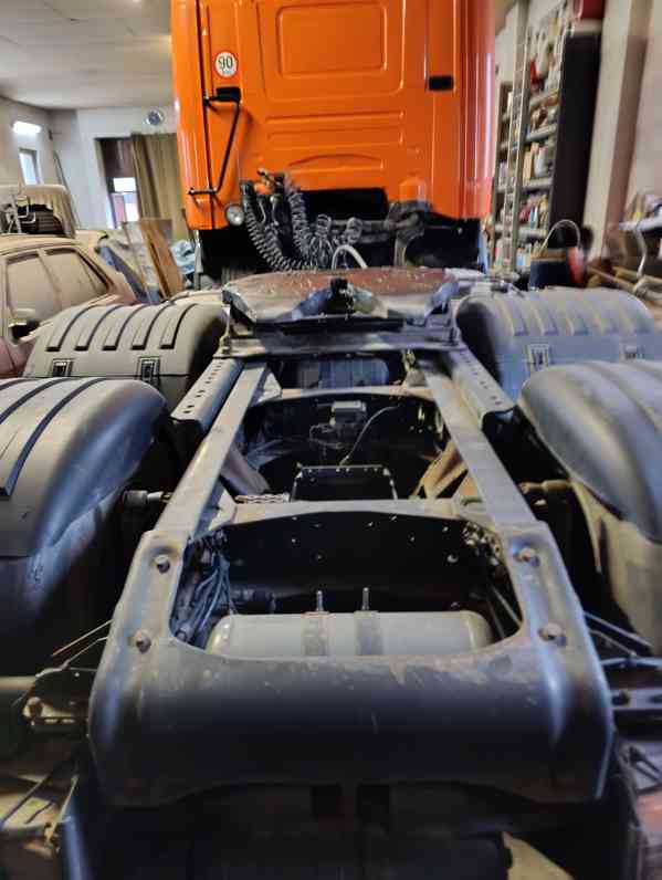 SCANIA R480 6x2 - foto 3