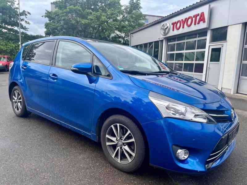 Toyota Verso 1.8i SkyView Edition benzín 108kw - foto 10