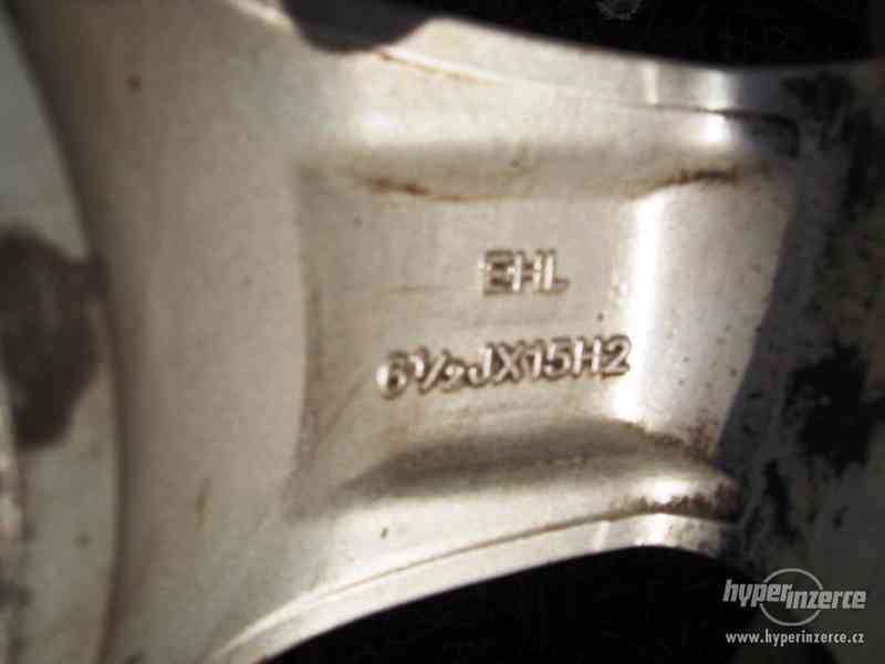 15” ALU se zimními pneu 205/65 R15, 6,5jx15H2 + šrouby - - foto 6