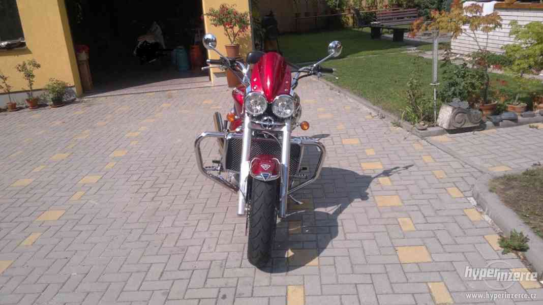 TRIUMPH Rocket III. - foto 2