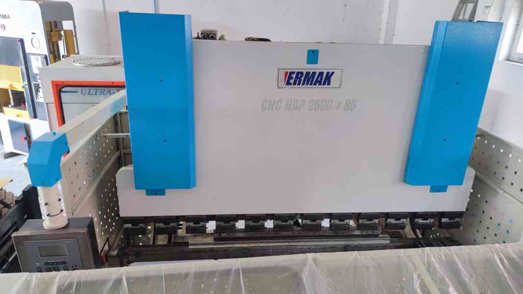 CNC hydraulický ohraňovací lis ERMAK HAP 2600 X 80 - foto 3