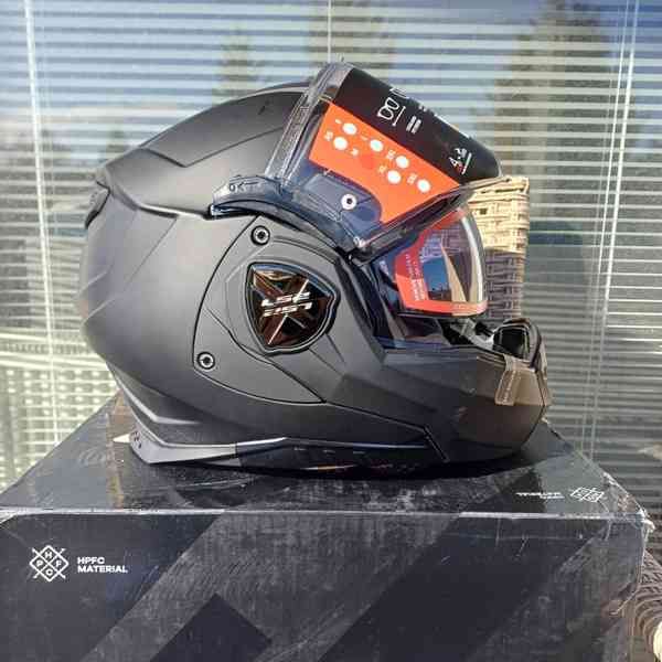 Silniční překlápěcí přilba LS2 Advant X - foto 4