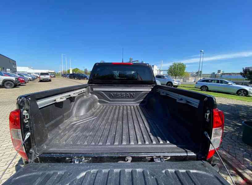 Nissan Navara 2,3dCi Tekna 140kw - foto 11