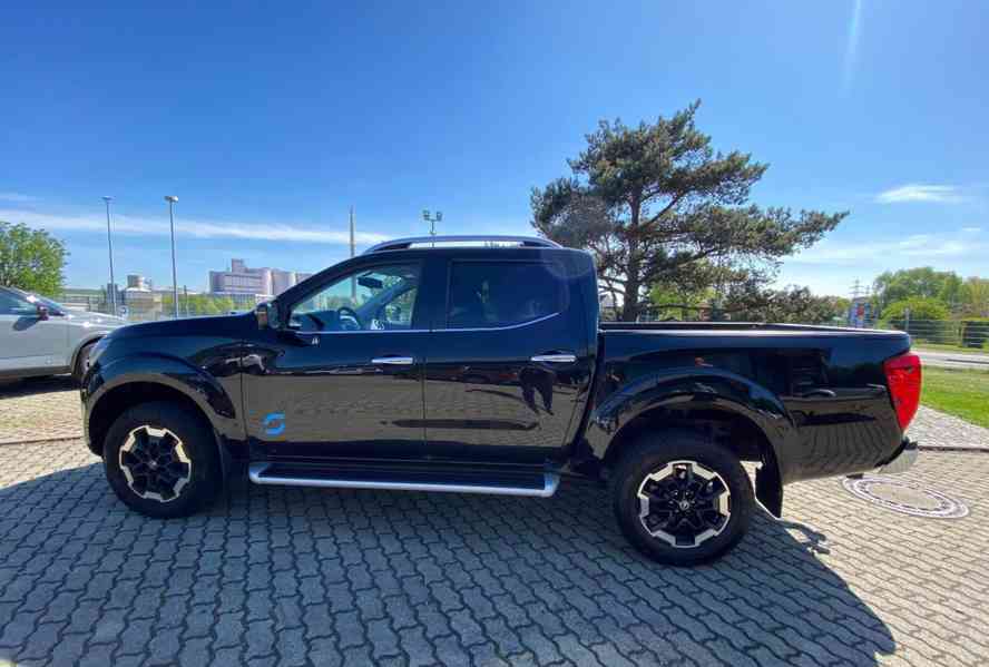 Nissan Navara 2,3dCi Tekna 140kw - foto 13