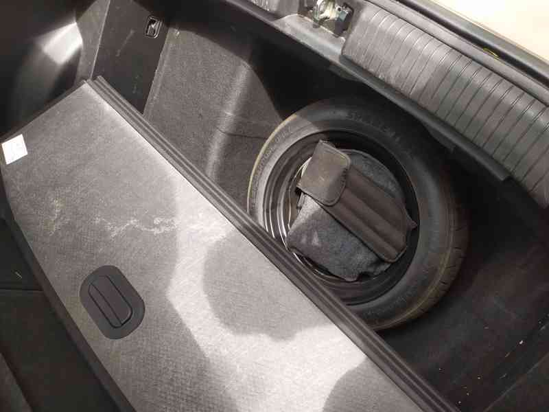 Hyundai ix20, Benzín 1.4, 66 kw - foto 12