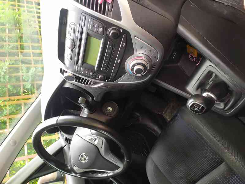 Hyundai ix20, Benzín 1.4, 66 kw - foto 10