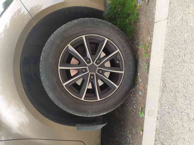 Hyundai ix20, Benzín 1.4, 66 kw - foto 8