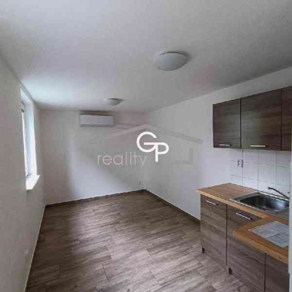 Pronájem garsoniéry, ul. Antala Staška, Č. Budějovice - foto 3