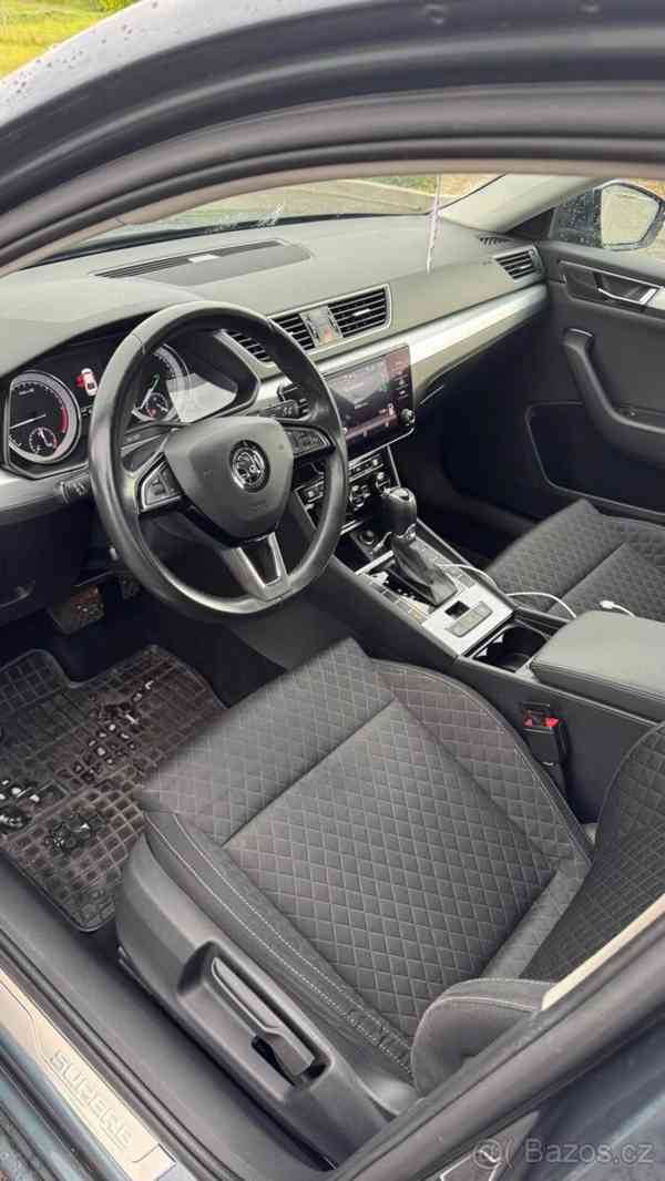 Škoda Superb 2,0   tdi 110kw DSG - foto 13