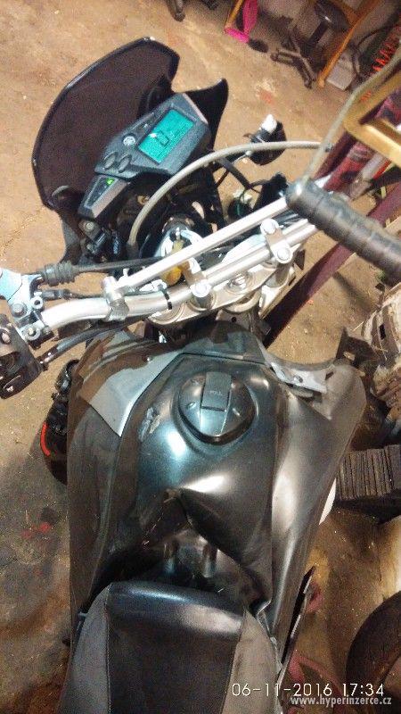 Prodam Yamaha XT660X po dopravní nehodě - foto 4