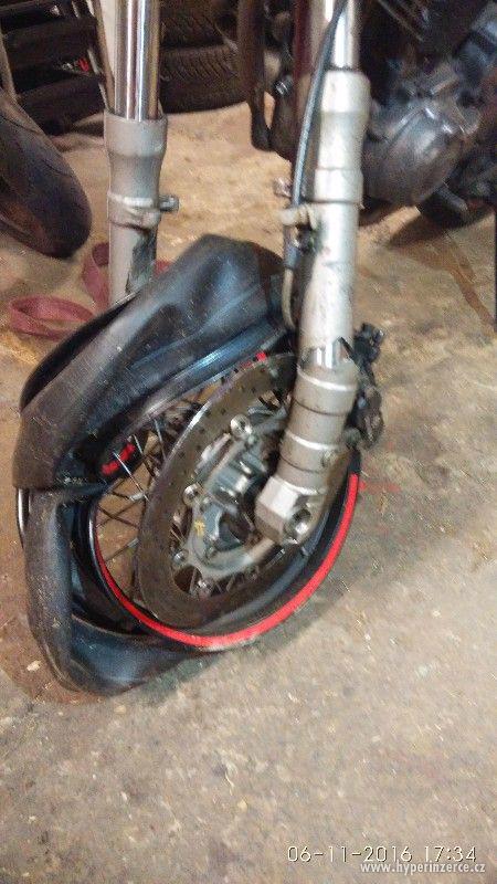 Prodam Yamaha XT660X po dopravní nehodě - foto 5