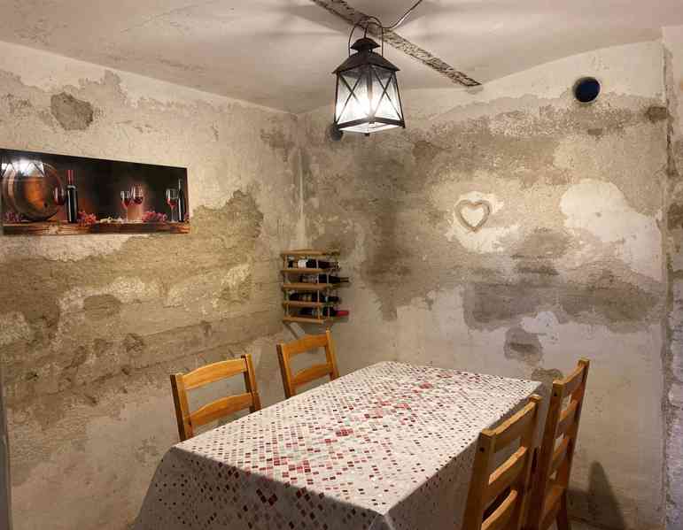 Zděná, podsklepená chata + zahrada Třebíč - foto 12