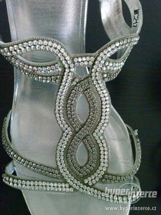 Luxusni kozene sandalky s kaminky Swarovski, vel.41 - foto 2