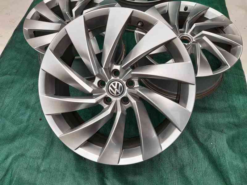Alu disky Volkswagen Arteon R20 Rosario Silver - foto 1