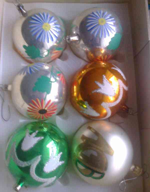 Vánoční ozdoby československé