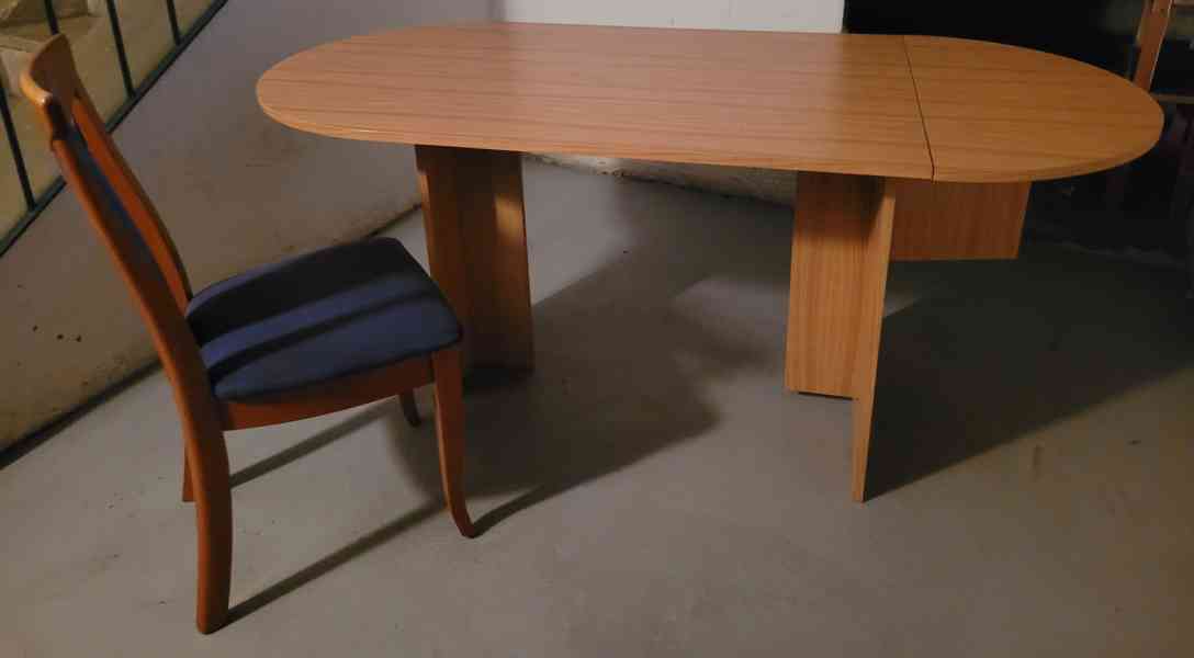 jídelní stůl a 4 židle  - foto 2
