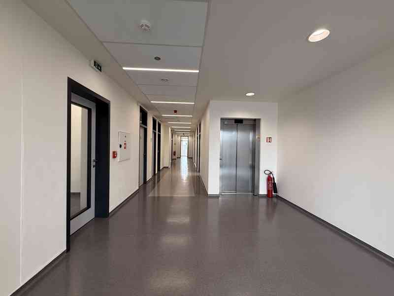PRONÁJEM MODERNÍ KANCELÁŘE, BRNO – HORNÍ HERŠPICE - foto 11