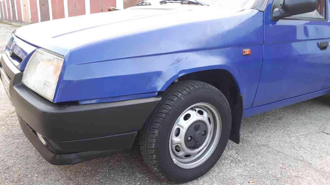 Škoda Favorit 135 LXI 1994 vin:  TMBAEF200R0880367 - foto 22