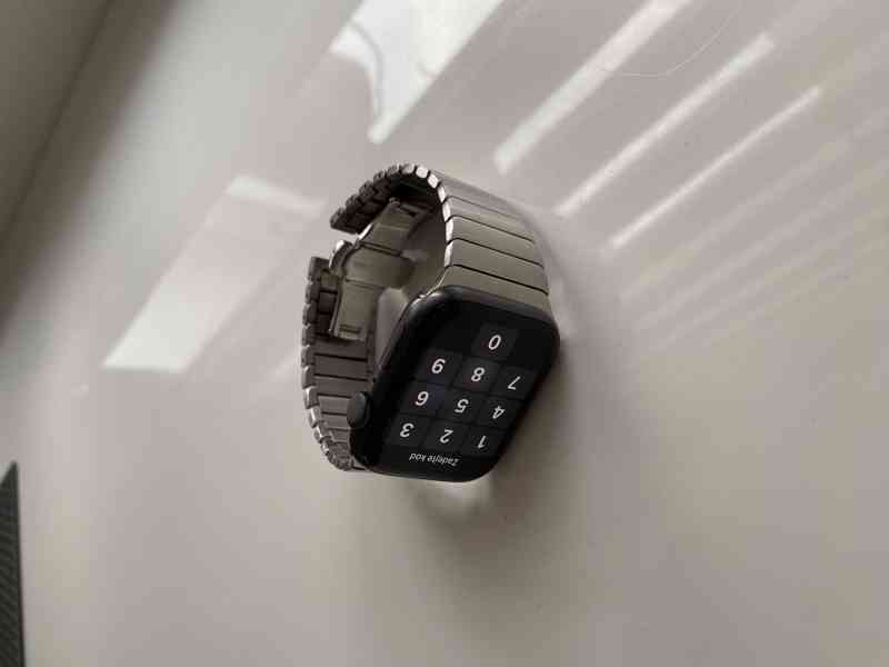 Chytré hodinky Iwatch SE 44 mm - foto 4