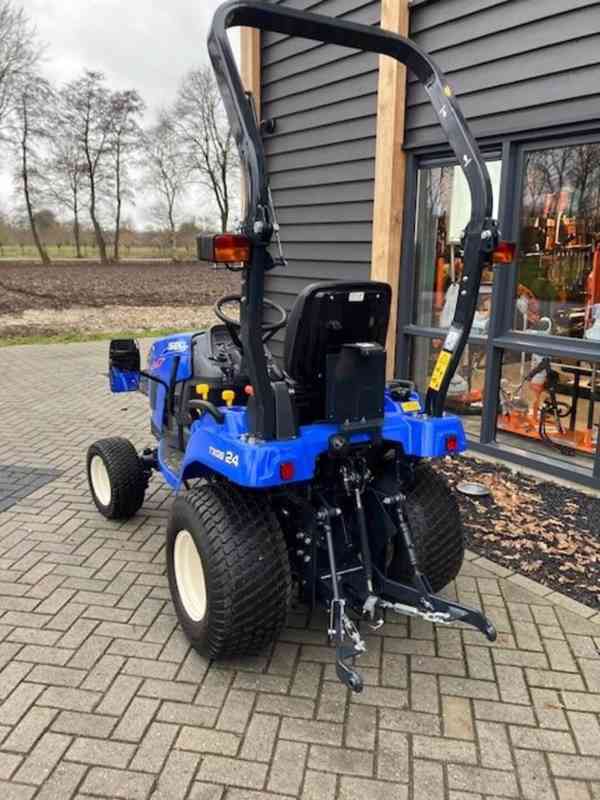 Traktor ISEKI TXGS 24 - foto 4