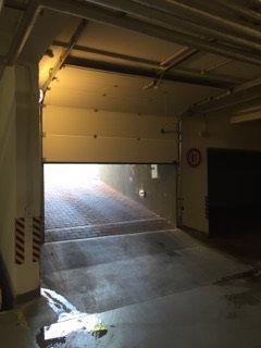 Pronájem vnitřní garážové stání - foto 3