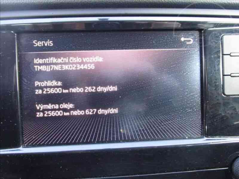 Škoda Octavia 2,0 TDI DSG,1.MAJITEL ČR-DPH - foto 9