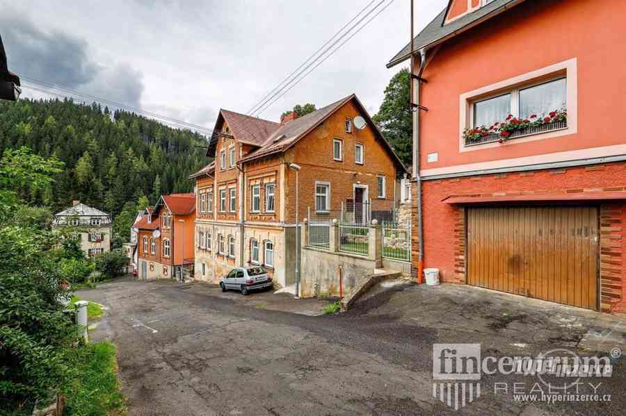 Prodej rodinného domu 328 m2 Pod vrchem, Kraslice - foto 1