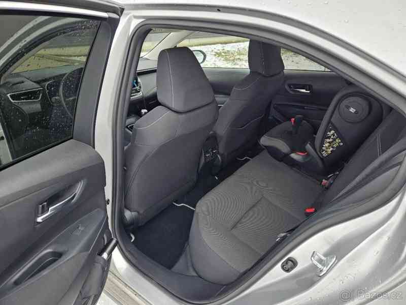 Toyota Corolla 1,6   97kW, manuál, Comfort style te - foto 8