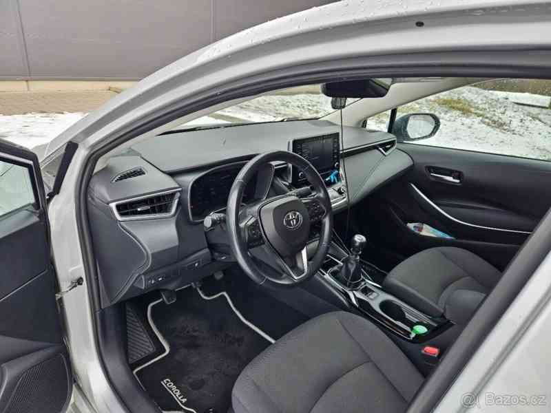 Toyota Corolla 1,6   97kW, manuál, Comfort style te - foto 6